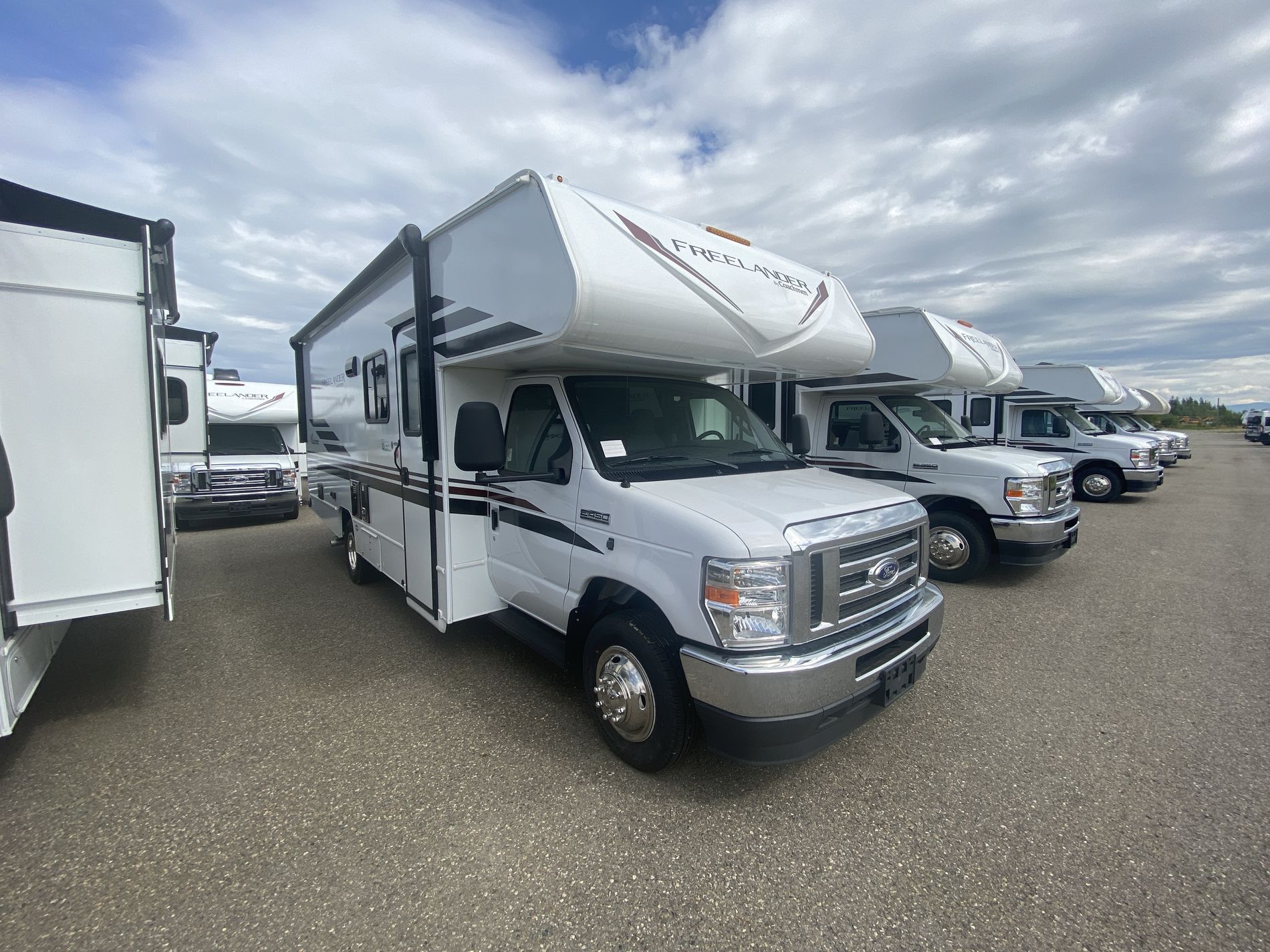 2023 COACHMEN FREELANDER 23FS